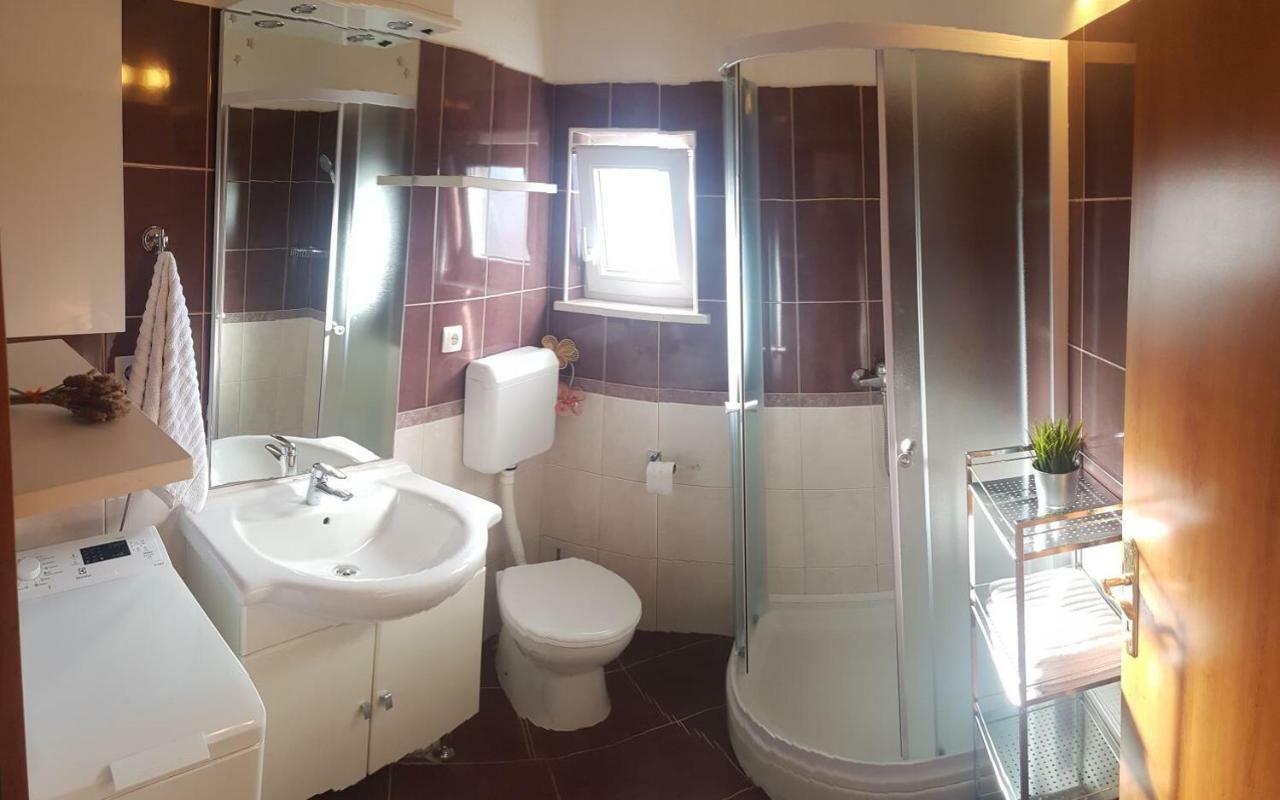 Apartments Daniela كورتْشولا المظهر الخارجي الصورة